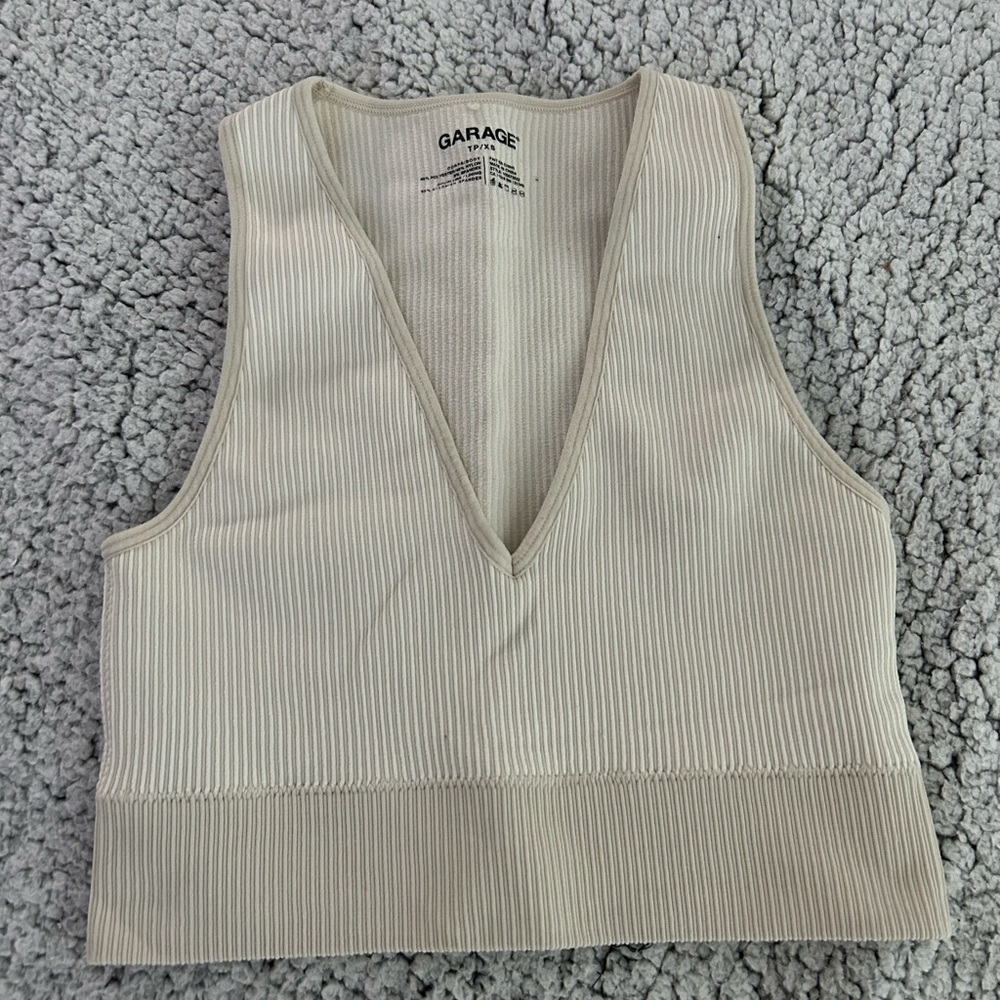 Seamless top